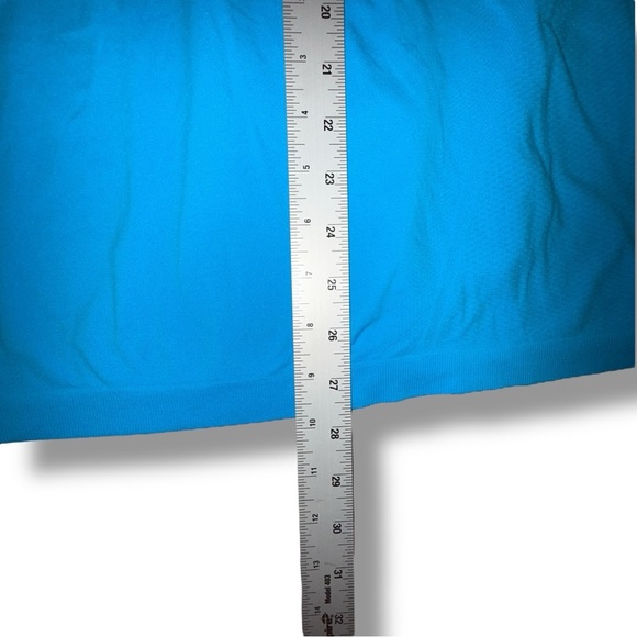 ATHLETA Momentum Seamless Tank - Plus 2X Santorini Blue - Picture 10 of 11